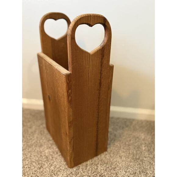 Vintage Wood Magazine Rack with Heart Cutouts Cottage Core 7 x 11 x 21" Tall - Picture 1 of 7